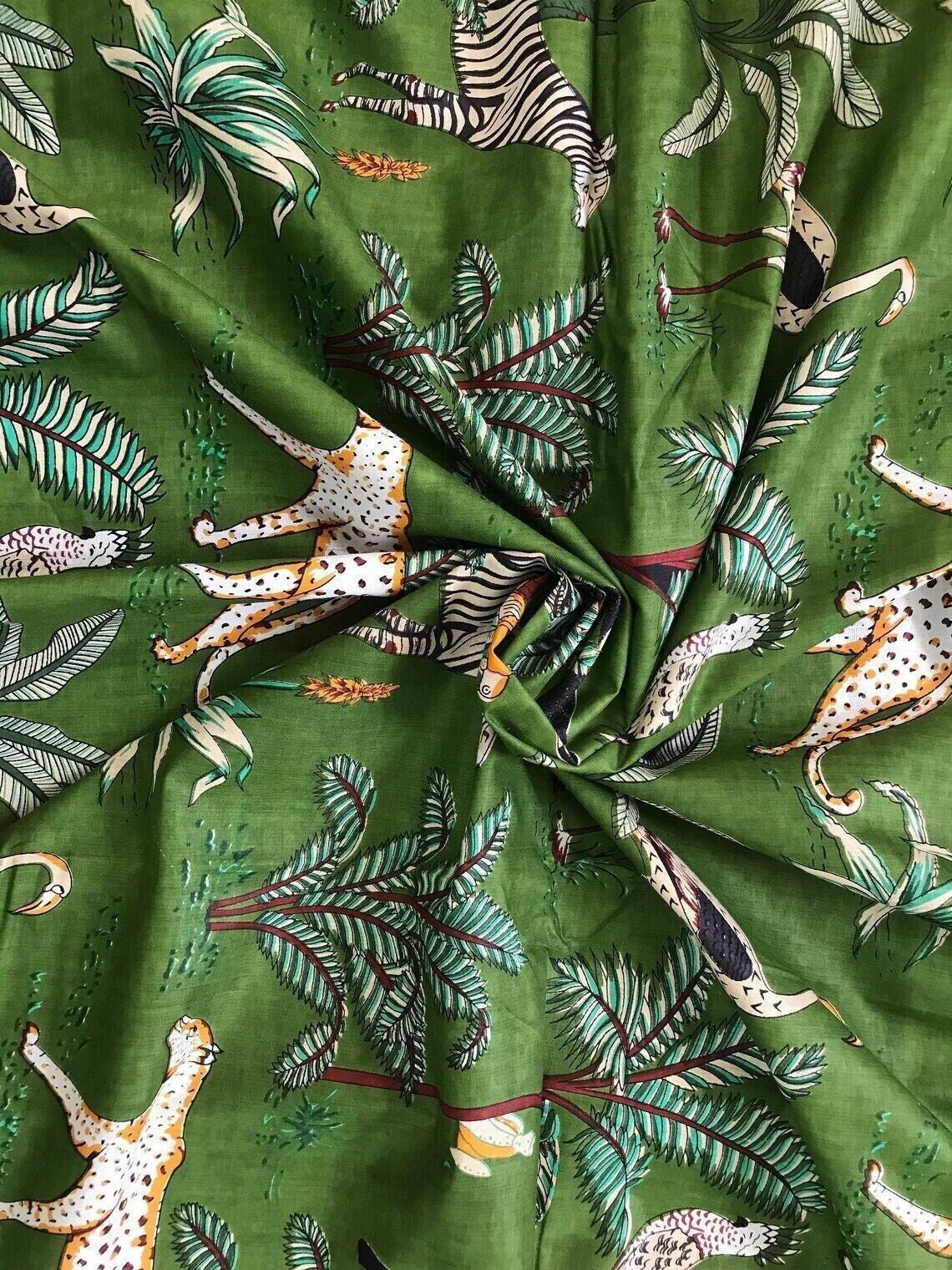 Indian cotton fabric jungle print by the yard green women dress upholstery cloth for Door Curtains, DIY